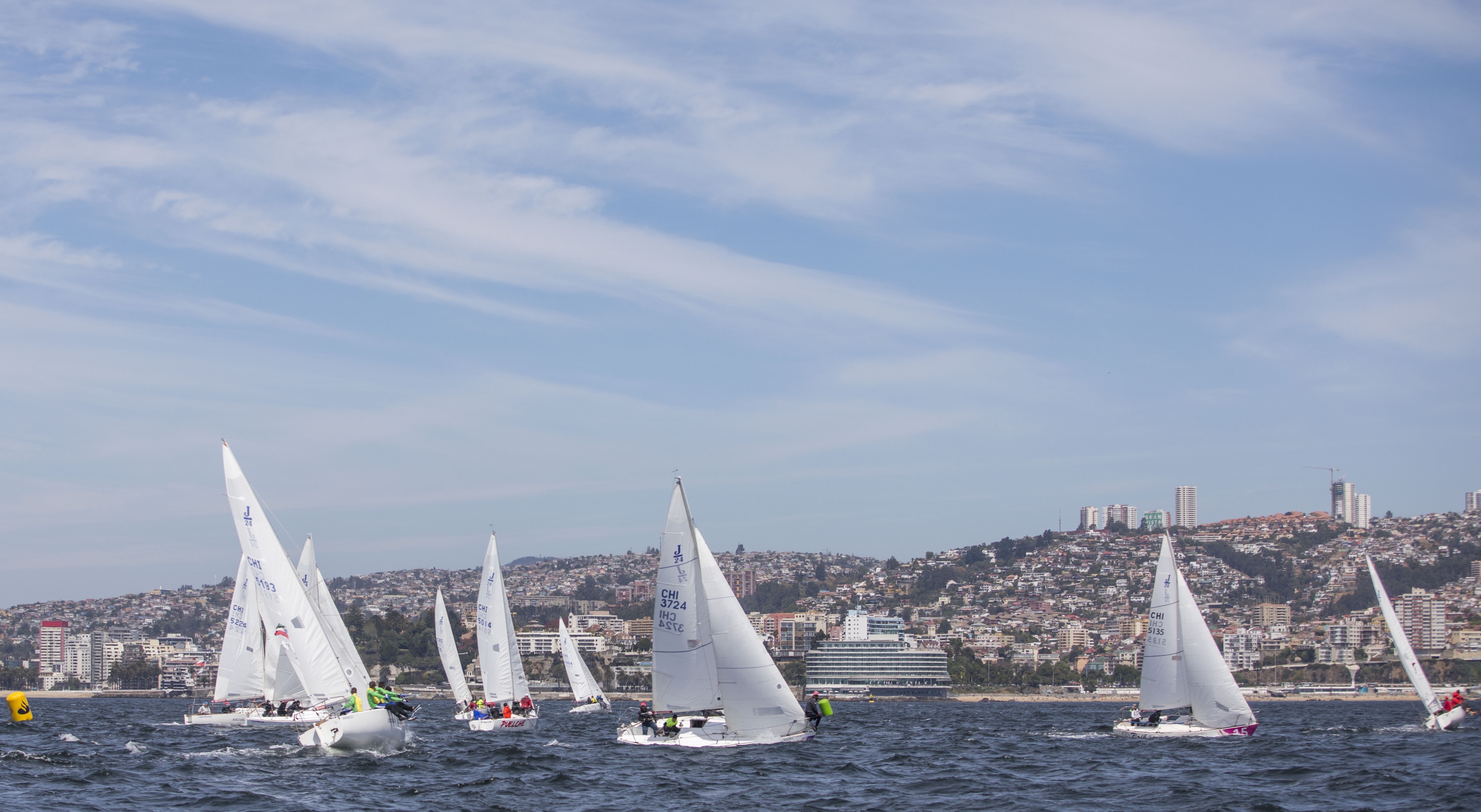 Apolonia, Caleuche, Fogonazo, El Olimpo y Valdivieso celebraron en la Regata Off Valparaíso