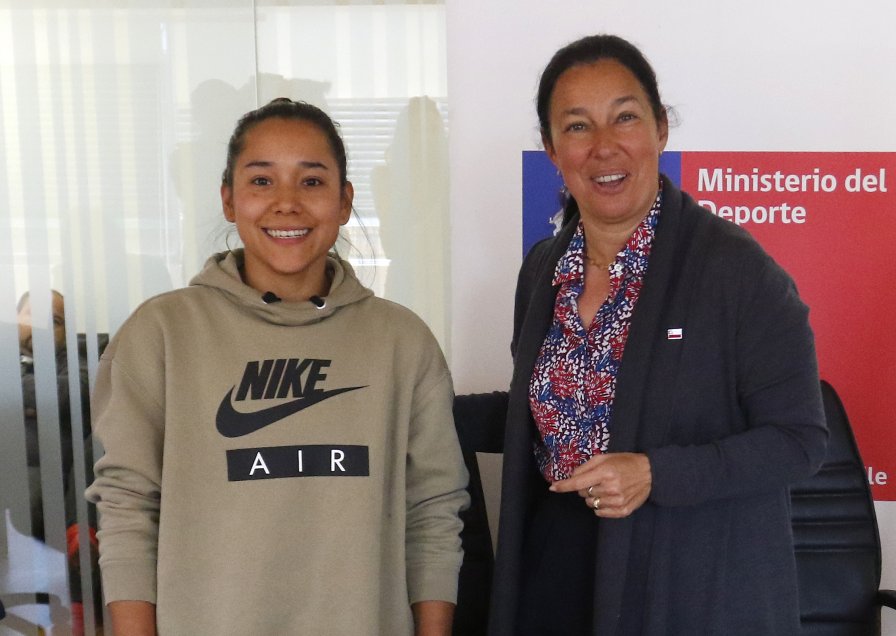 Ministra Kantor se reunió con Makarena Pinto por fallas en la Beca Proddar