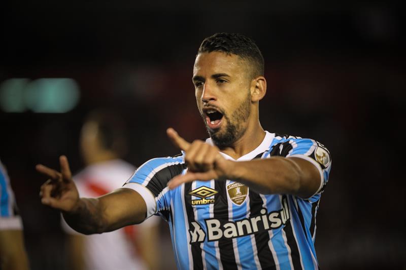 Gremio se ilusionó con revalidar el título de la Copa Libertadores al tumbar a River Plate