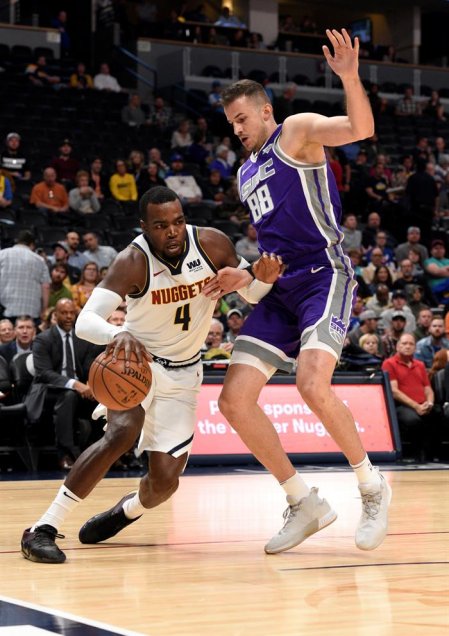 Denver Nuggets batieron a Sacramento Kings y son los mejores de la Conferencia Oeste