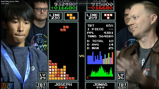 Relator español enloqueció durante la final del Mundial de Tetris