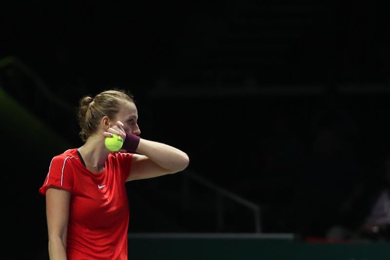 Elina Svitolina y Karolina Pliskova pasaron a semifinales en Singapur