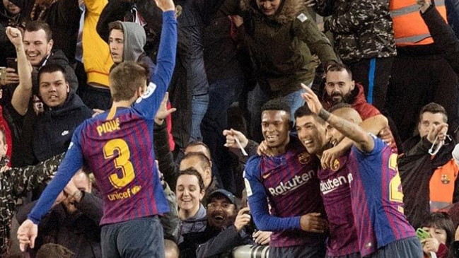 Arturo Vidal entró y cerró con un cabezazo la goleada de Barcelona a Real Madrid