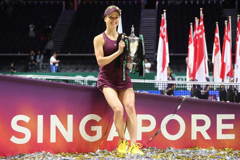 Maestra en Singapur: La celebración de Elina Svitolina al ganar el título en las WTA Finals