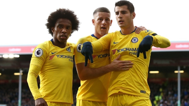 Chelsea goleó a Burnley y mantiene la presión sobre Liverpool en la Premier League