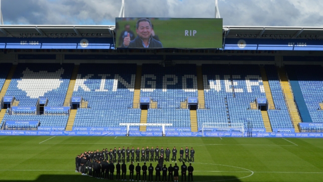 El emotivo minuto de silencio que protagonizó el plantel de Leicester