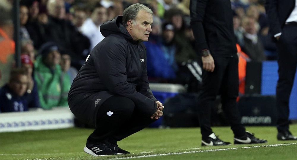 La genial respuesta de Bielsa ante consulta por el gol con la mano que permitió empate de Leeds