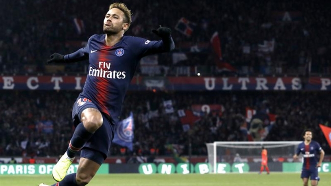 Neymar y Mbappé le dieron la victoria a PSG ante Lille por la liga francesa