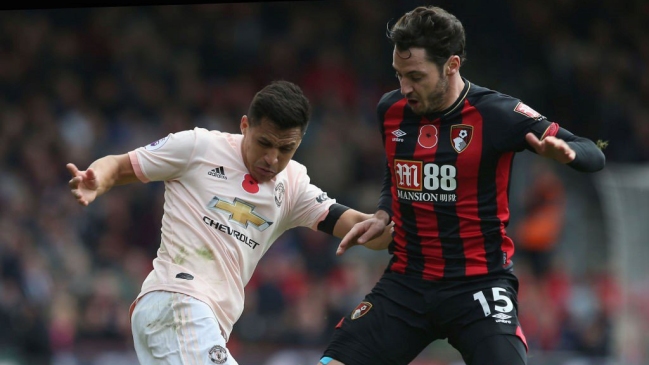 Alexis volvió a la titularidad y dio una asistencia en triunfo de Manchester United ante Bournemouth