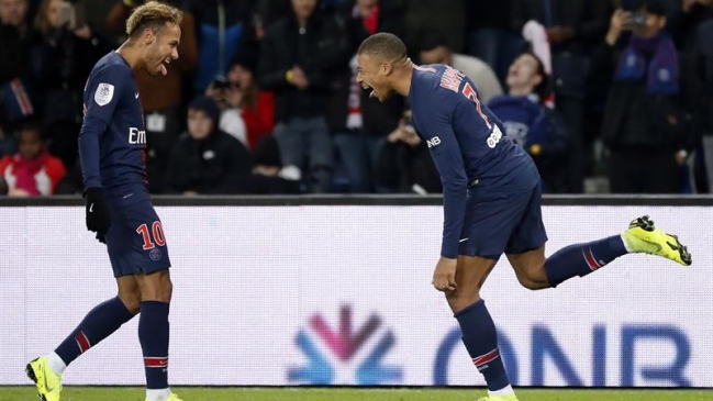 Neymar y Kylian Mbappé llegaron disfrazados de “La Casa de Papel” al duelo entre PSG y Lille
