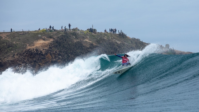 La peruana Analí Gómez triunfó en la final del Mundial de Surf Femenino