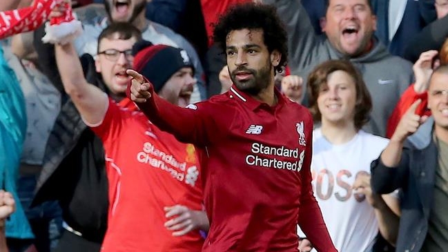 La curiosa estatua de bronce de Mohamed Salah que provocó ola de burlas en redes sociales