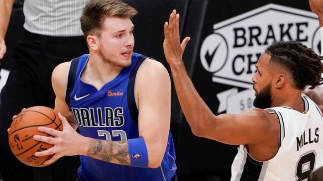 El novato Luka Doncic guió a los Mavericks en victoria ante Washington