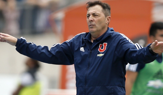 Frank Kudelka: El reemplazante natural de Rafael Vaz es Gonzalo Jara