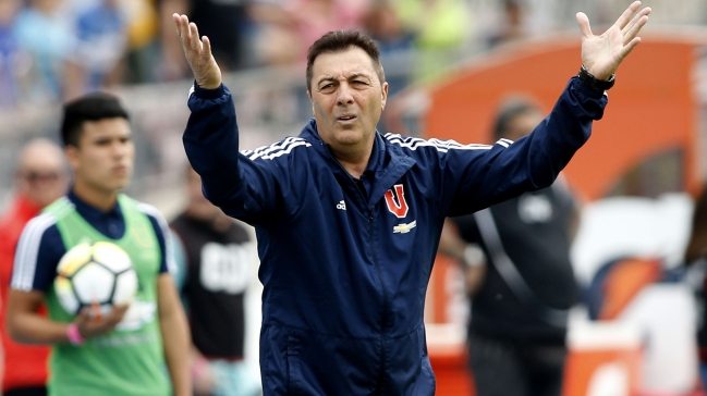 Frank Kudelka entregó lista con nombres de posibles refuerzos para la U