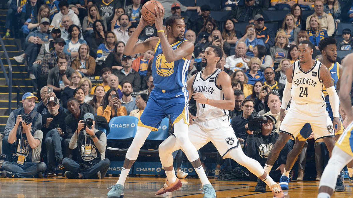 Kevin Durant firmó un doble-doble en triunfo de Golden State ante Brooklyn Nets