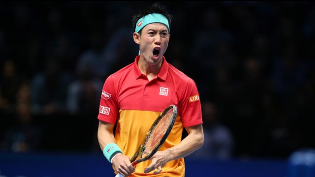 Kei Nishikori sorprendió a Roger Federer y lo derrotó en su estreno en el Masters de Londres