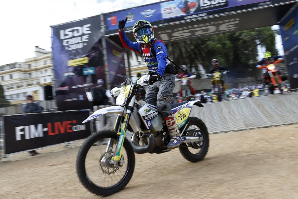 Pilotos chilenos disputaron codo a codo ante los mejores del mundo en el arranque del Six Days