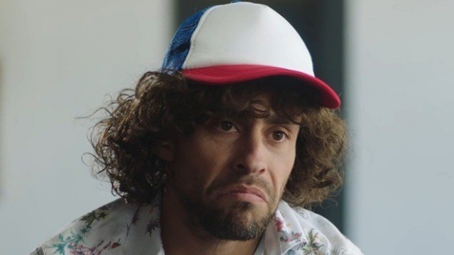 Jorge Valdivia se lució como actor en spot sobre fanáticos de las series