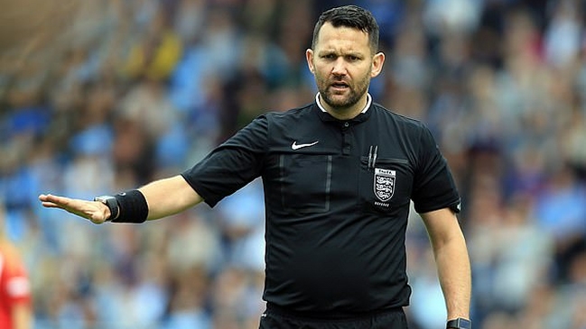 Arbitro inglés fue suspendido por sortear saque inicial al “cachipún”