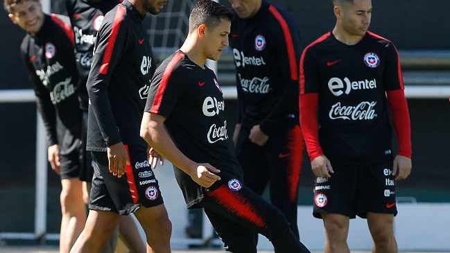 Reinaldo Rueda probó formación de la Roja con Alexis Sánchez como enganche