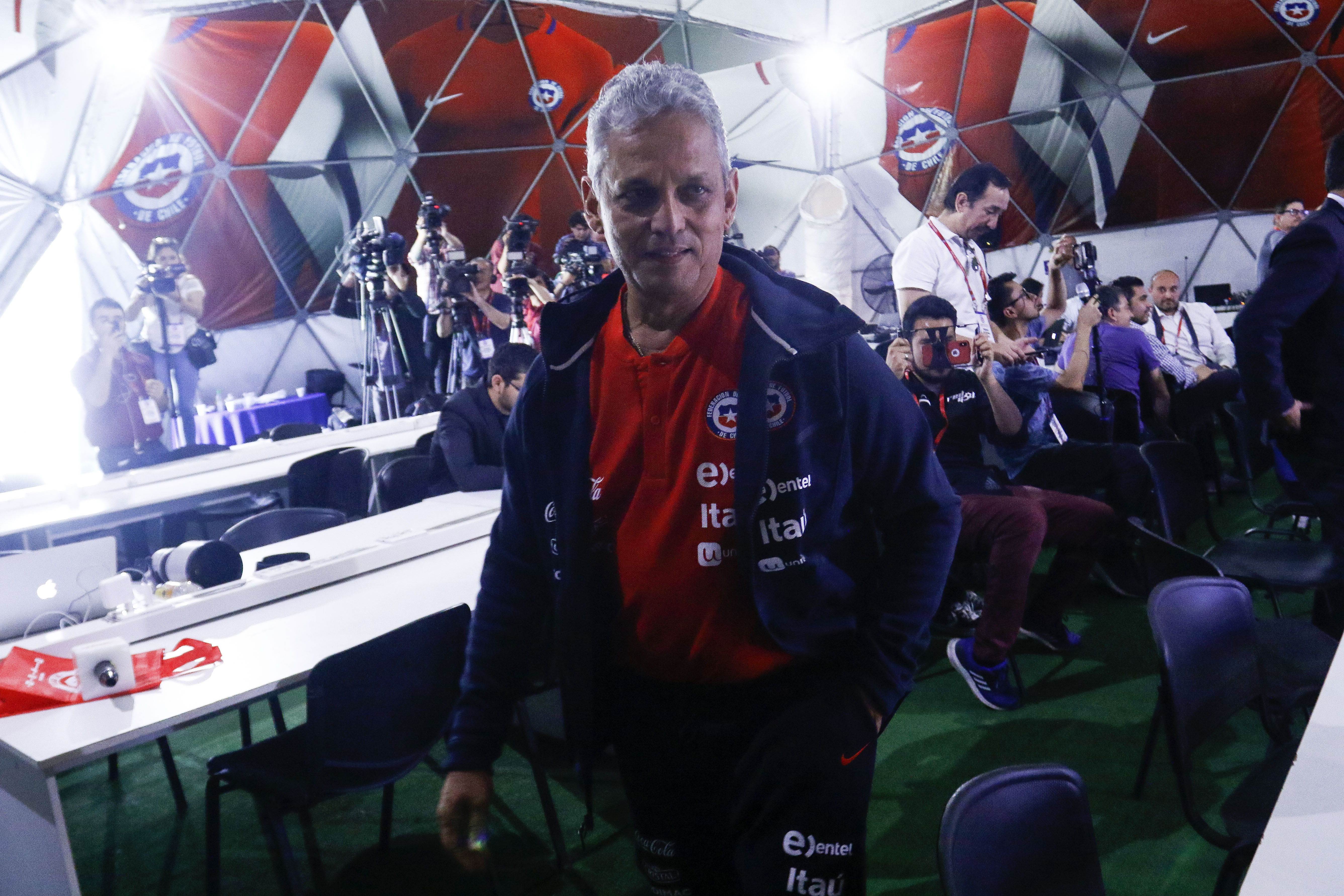 Rueda defendió llamado a Paredes: Está bendecido por Dios, hoy marca hasta con los ojos cerrados