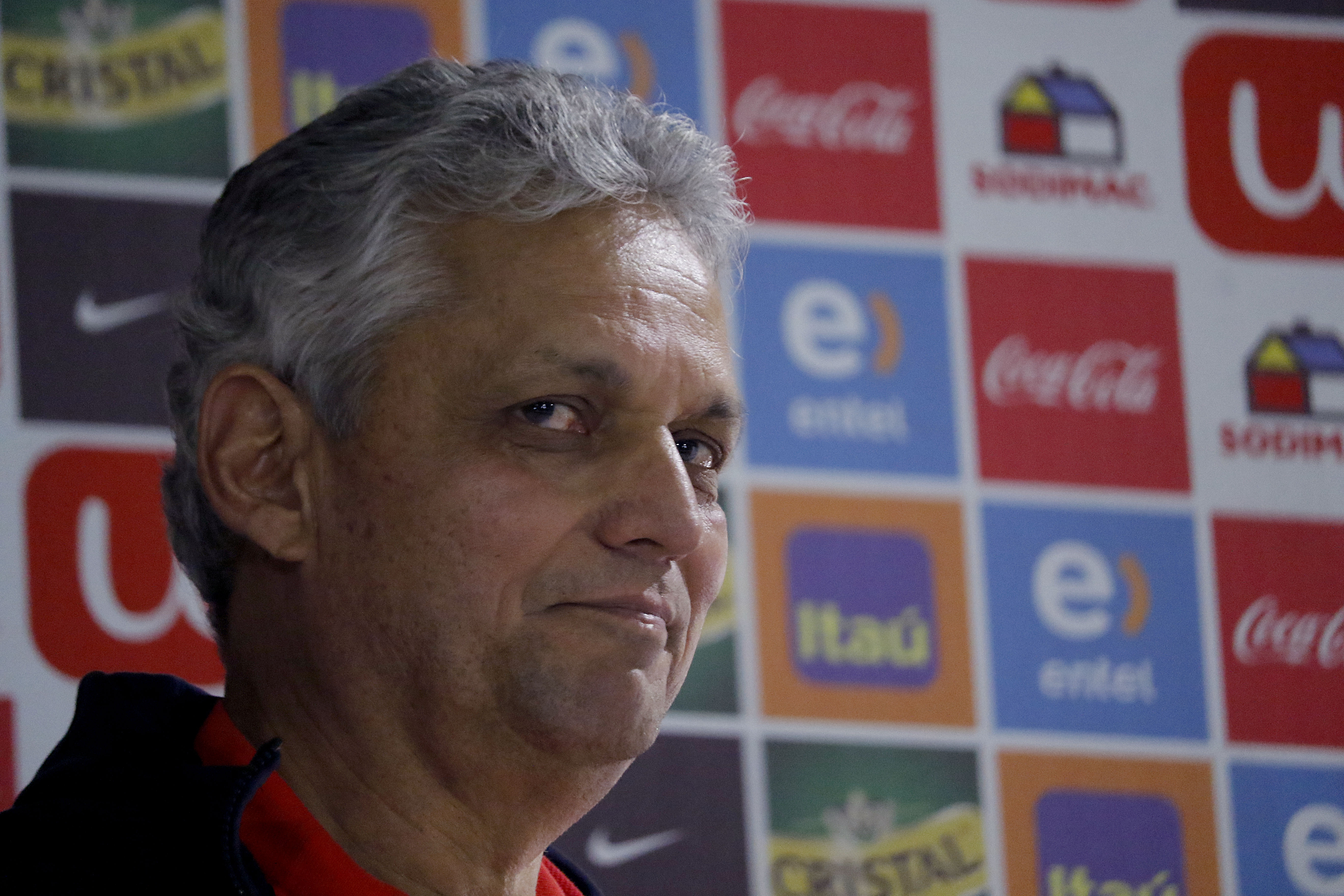 Reinaldo Rueda: Es un orgullo contar con Esteban Paredes, el máximo goleador del torneo chileno