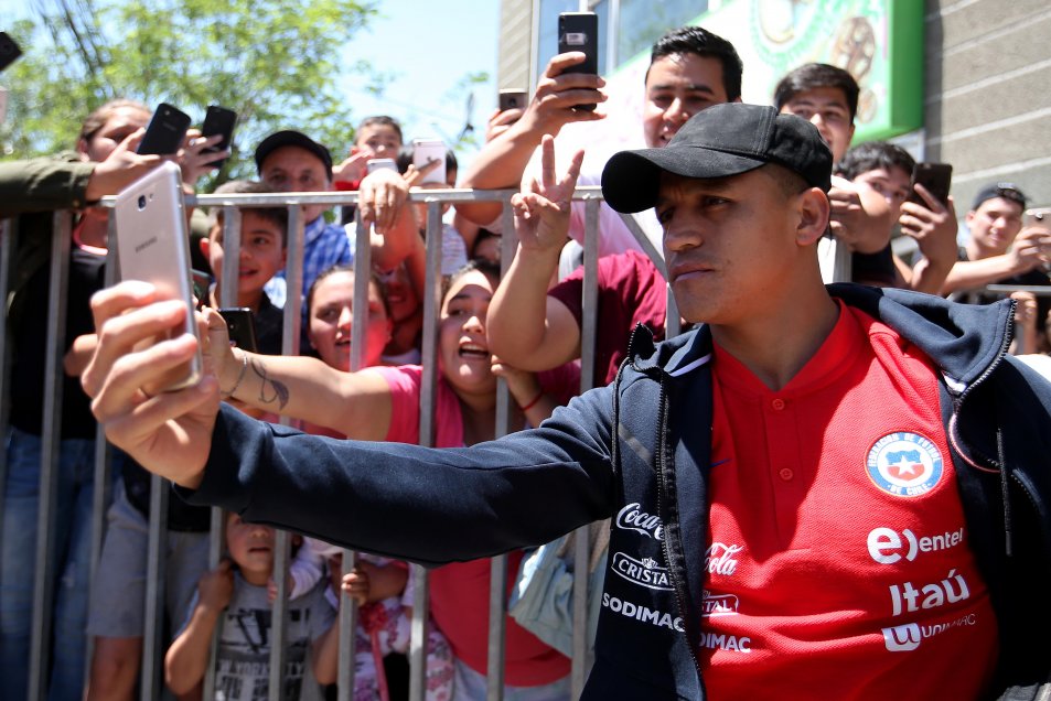 La selección compartió con los hinchas en su llegada a Rancagua