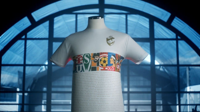 Arturo Vidal y Gary Medel participaron en la presentación de La Camiseta del Fútbol de la ANFP