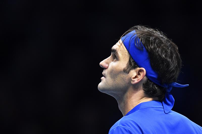 Impacto en Londres: Zverev eliminó a Federer y jugará la final del Masters