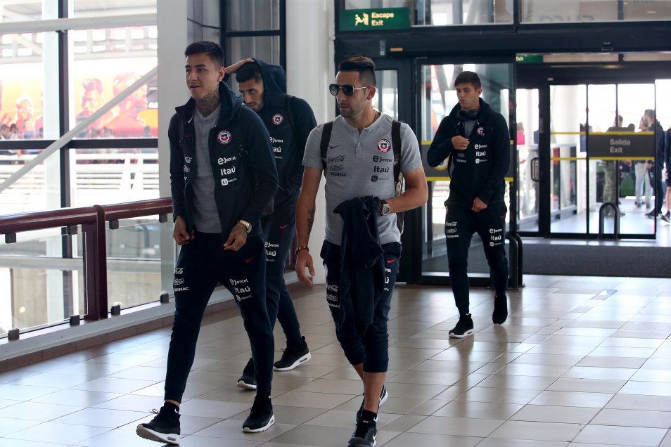 El arribo de la selección chilena a Temuco para preparar el choque ante Honduras