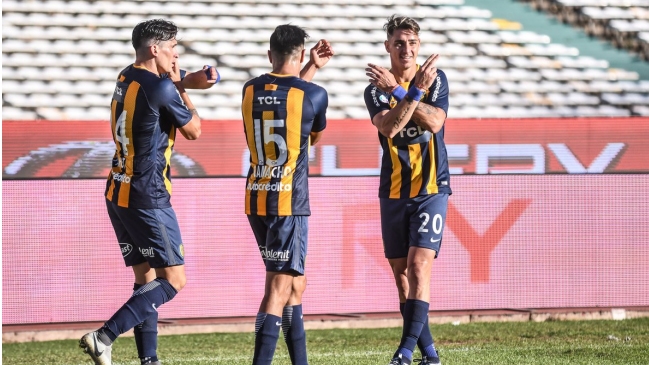 Parot fue titular en sufrida clasificación a penales de Rosario Central a la final de la Copa Argentina