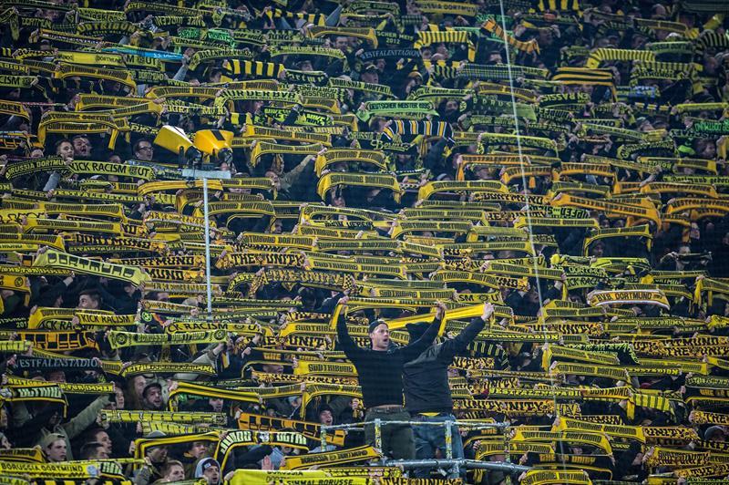 Presión de los hinchas llevó a la Bundesliga a eliminar partidos de los lunes