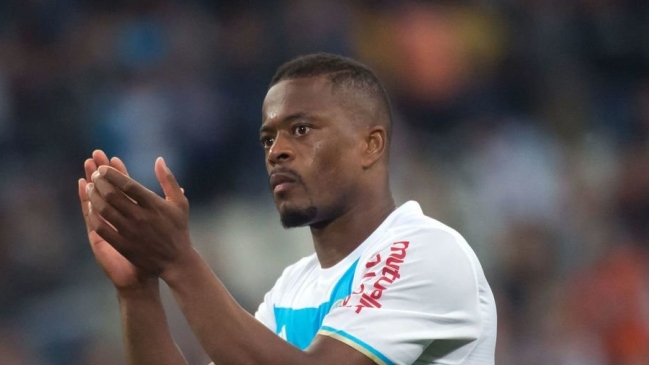 La extraña forma de Patrice Evra para cocinar un pavo en el Día de Acción de Gracias