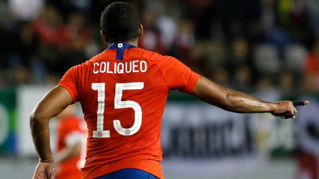 Autor del libro sobre Beausejour: El gesto en su camiseta no fue por conveniencia