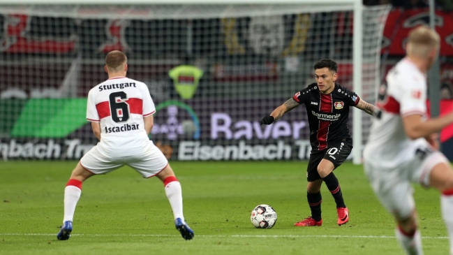 Charles Aránguiz actuó en la victoria de Bayer Leverkusen ante Stuttgart en la Bundesliga