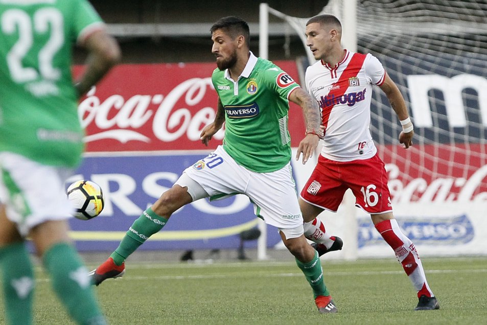 Audax Italiano aseguró la permanencia con una goleada sobre Curicó Unido
