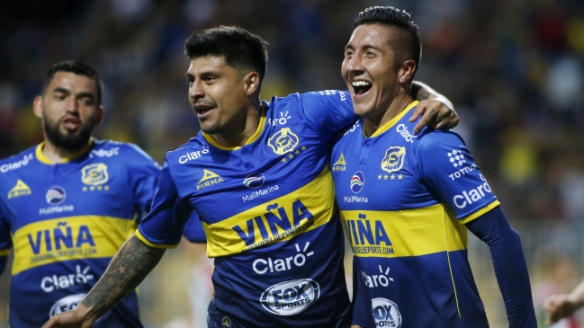 Everton aseguró su permanencia en Primera con contundente victoria sobre Palestino