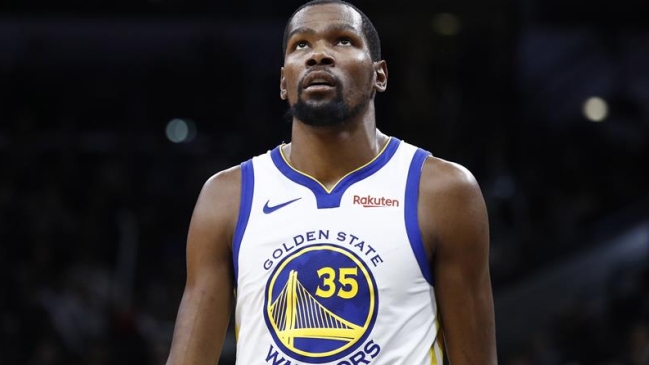 Kevin Durant brilló otra vez en sufrida victoria de Golden State Warriors en la NBA