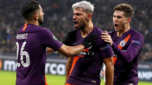 Manchester City salvó un empate frente a Lyon y se metió en octavos