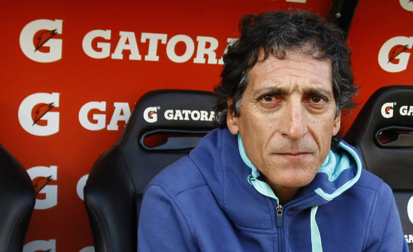 Gerente de Sporting Cristal: Mario Salas tiene cláusulas y puede, si desea, salir del club