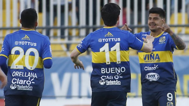 Everton sale a asegurar su permanencia frente a San Luis de Quillota