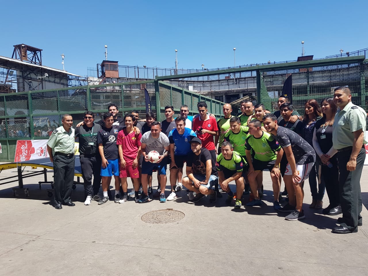 Jugadores profesionales enfrentaron a internos de la ex Penitenciaría en torneo de Fútbol Tenis