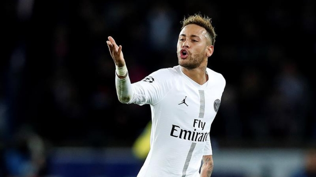 Neymar comandó el sufrido triunfo de PSG sobre Liverpool en Champions