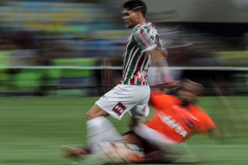 Atlético Paranaense asaltó a Fluminense en el Maracaná y espera rival para la final