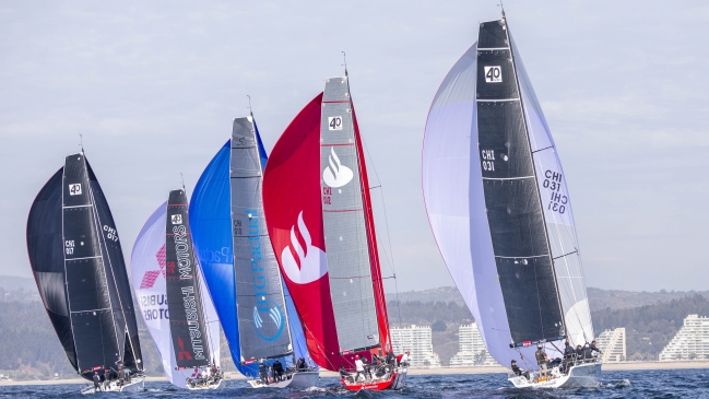 Mitsubishi comanda regata de Algarrobo tras primera jornada de competencia