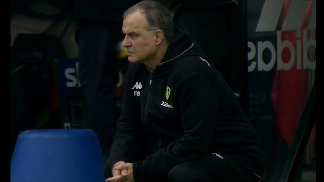 Leeds de Bielsa triunfó en Inglaterra gracias a grosero error del portero de Sheffield
