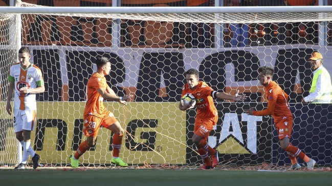 Gaete amplió para Cobresal, pero Parra volvió a darle ilusión a Cobreloa en la final del ascenso