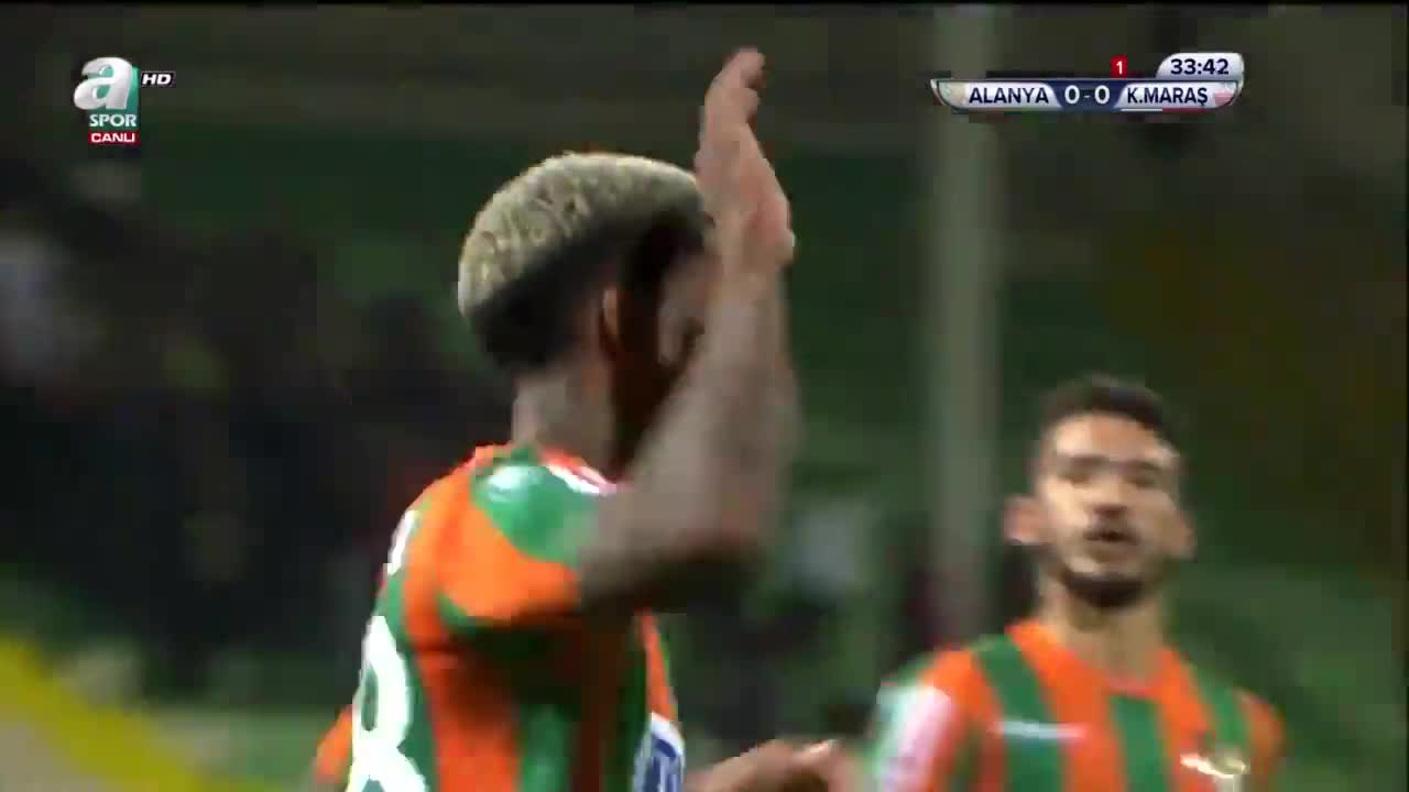 El gol de Junior Fernandes en la abultada victoria de Alanyaspor en Turquía