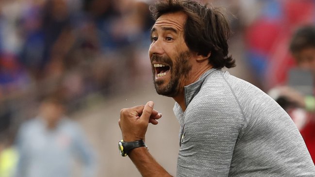 Pablo Sánchez raya la cancha en Iquique: Sancionará a quienes no se despidan al ser reemplazados